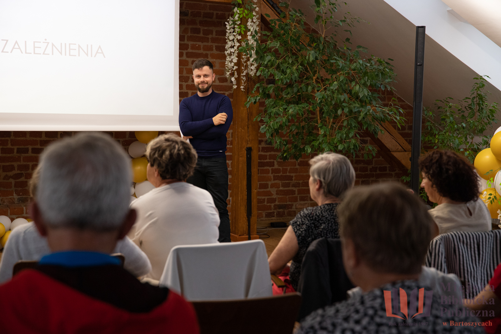 Rozmawialiśmy o zagrożeniach współczesności – ważne spotkanie w bibliotece