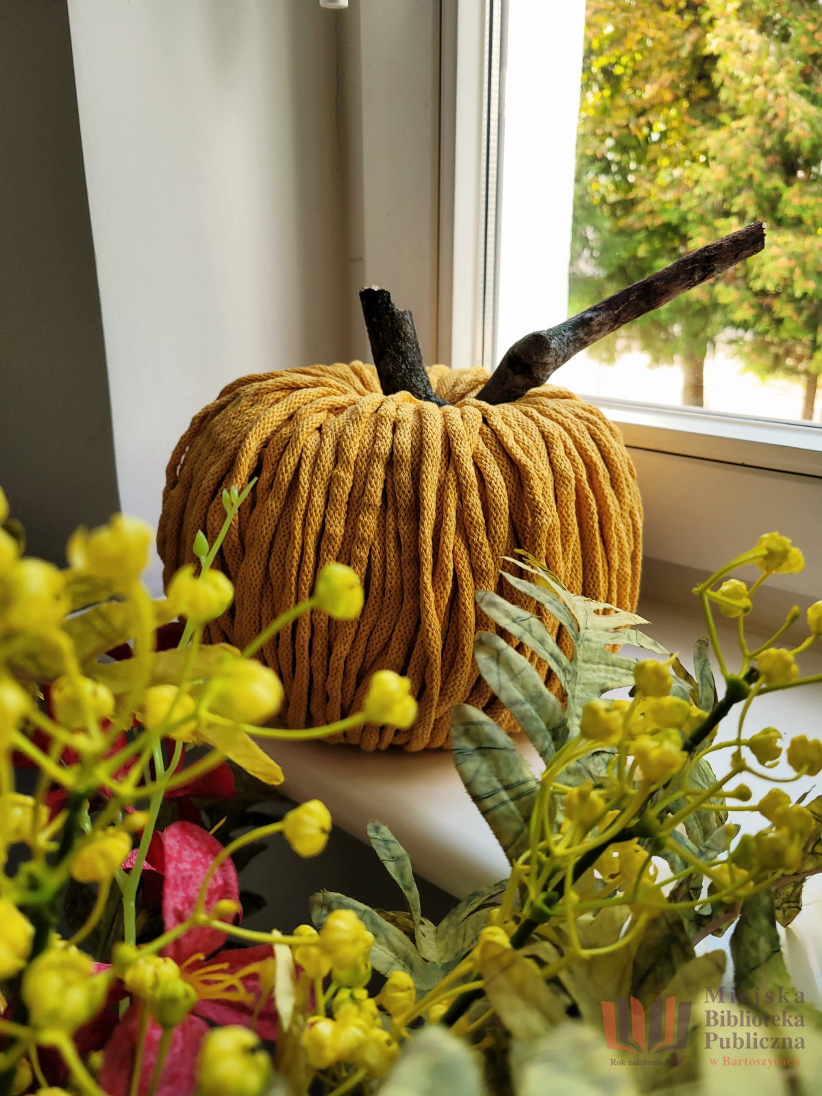 Jesień w sznurkach – twórczy powrót do makramy