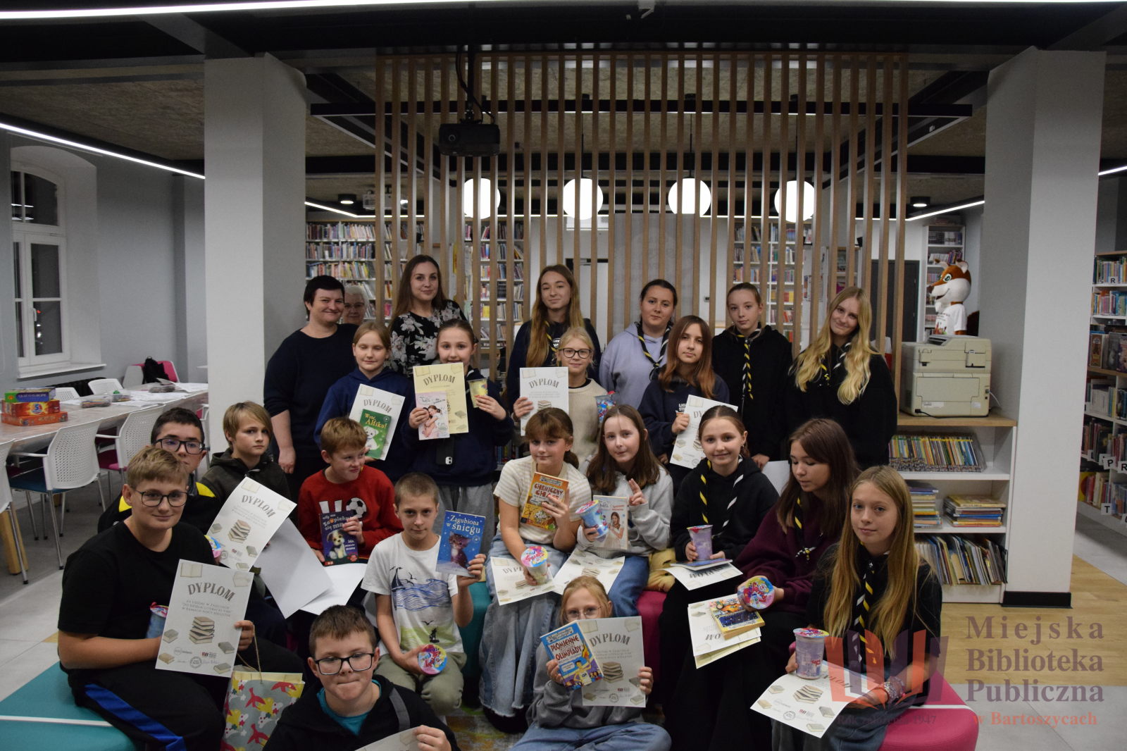 Noc Bibliotek 2025 w Miejskiej Bibliotece Publicznej w Bartoszycach