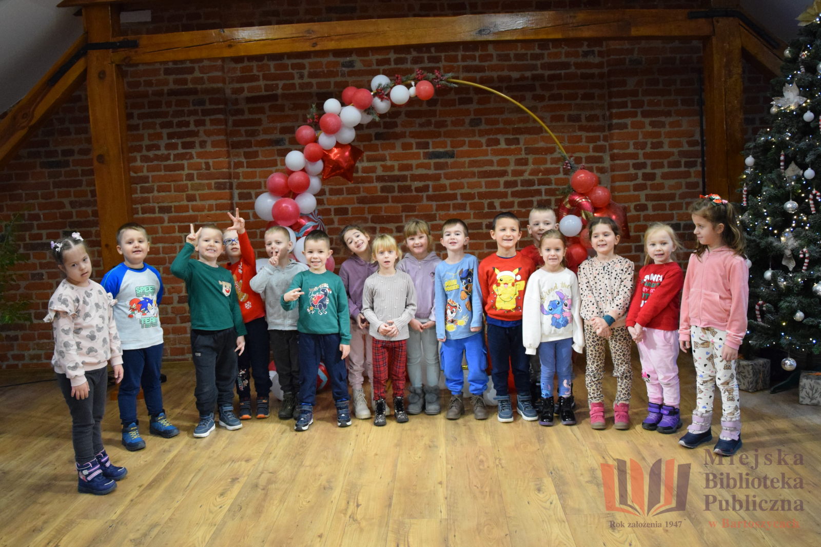 Przedszkolaki odkrywają tajemnice Świętego Mikołaja