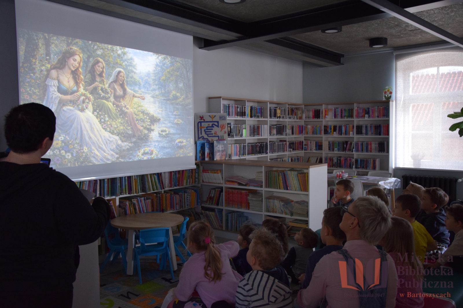 Jeżyki z wizytą w Bibliotece – odkrywamy legendy Bartoszyc