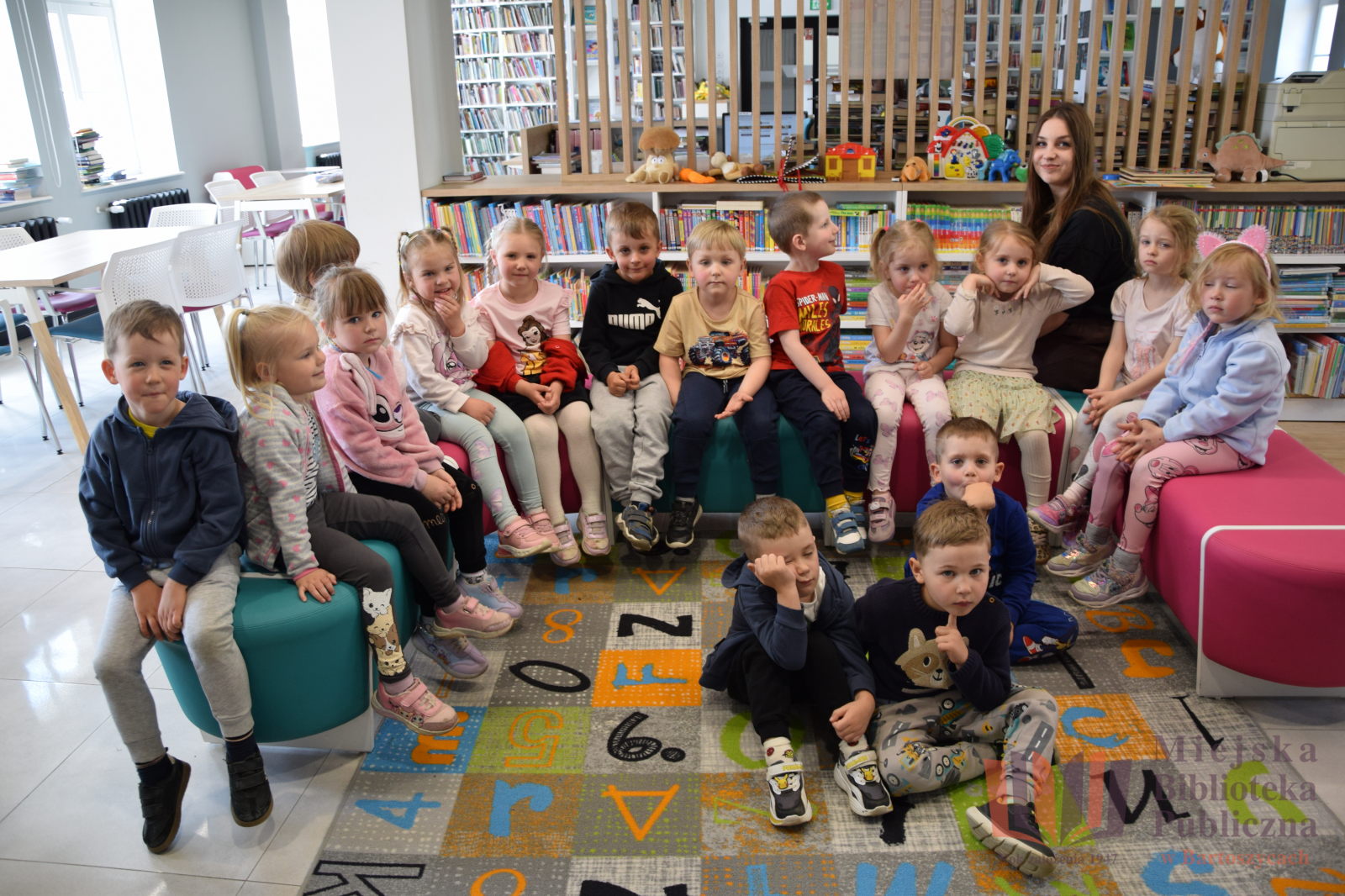 Barwna lekcja literatury z Małymi Odkrywcami